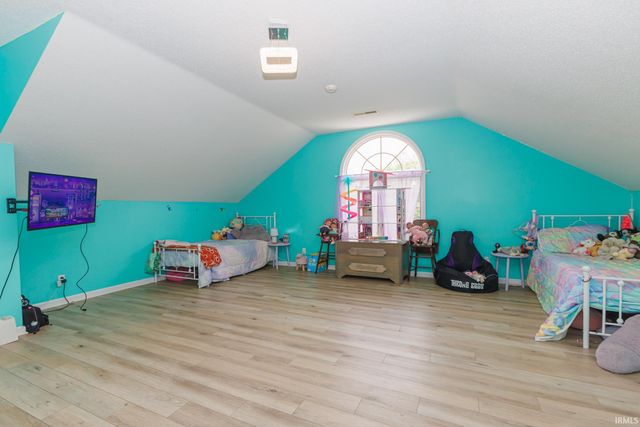 501 S Riviera Lane, Yorktown, IN 47396