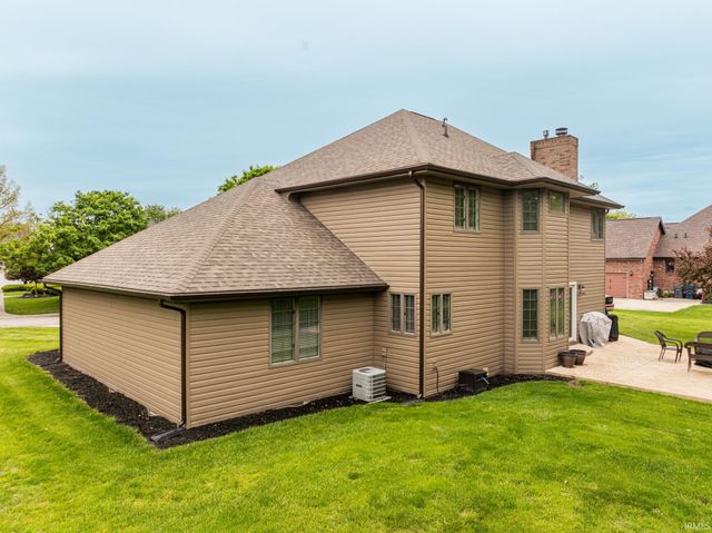 501 S Riviera Lane, Yorktown, IN 47396