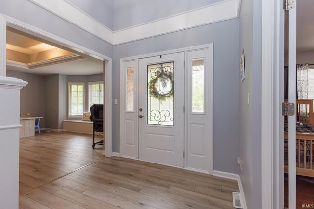 501 S Riviera Lane, Yorktown, IN 47396