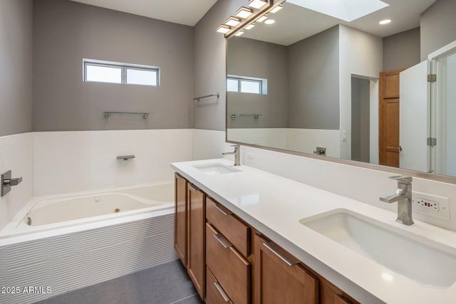 7727 E VALLEY VIEW Road, Scottsdale, AZ 85250