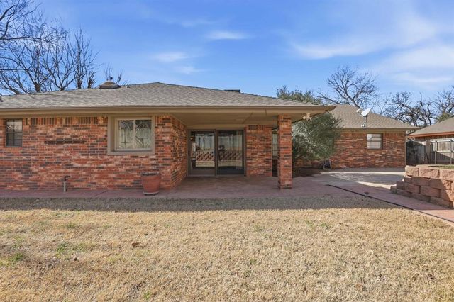 2008 Brookwood Place, Edmond, OK 73034