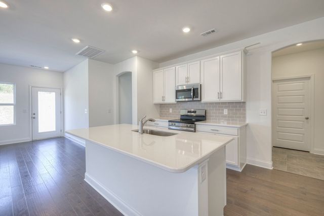 520 Misty Creek Court, Nashville, TN 37207