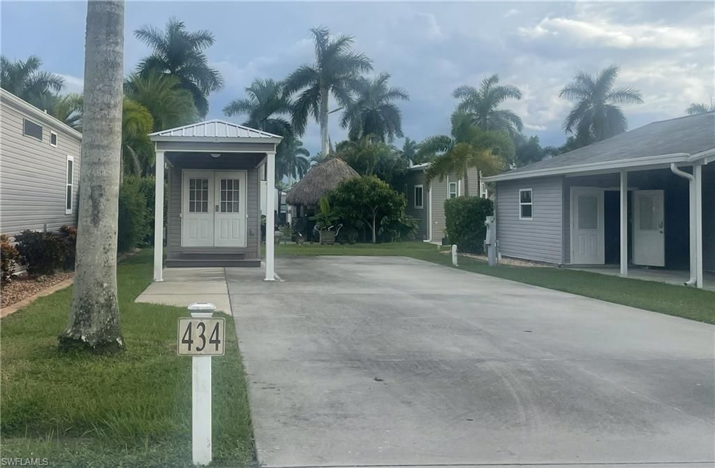 5453 Cypress Trail Resort CIR, FORT MYERS, FL 33905 — exterior