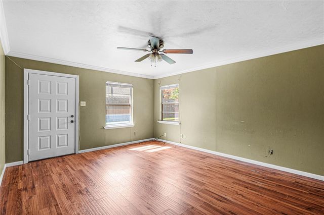 1457 Confederate Road, Houston, TX 77055