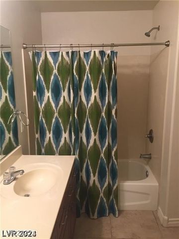 6245 Hawthorn Woods Avenue, Las Vegas, NV 89130