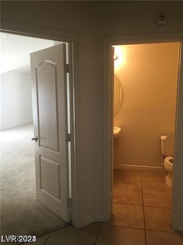 6245 Hawthorn Woods Avenue, Las Vegas, NV 89130