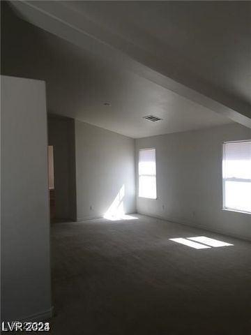 6245 Hawthorn Woods Avenue, Las Vegas, NV 89130