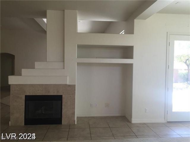 6245 Hawthorn Woods Avenue, Las Vegas, NV 89130