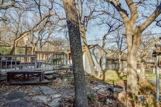 1204 King Drive, Bedford, TX 76022