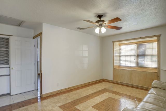 1204 King Drive, Bedford, TX 76022