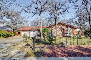 1204 King Drive, Bedford, TX 76022