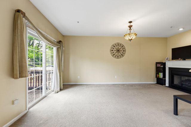 80 CHADWICK CIR, Eagleville, PA 19403