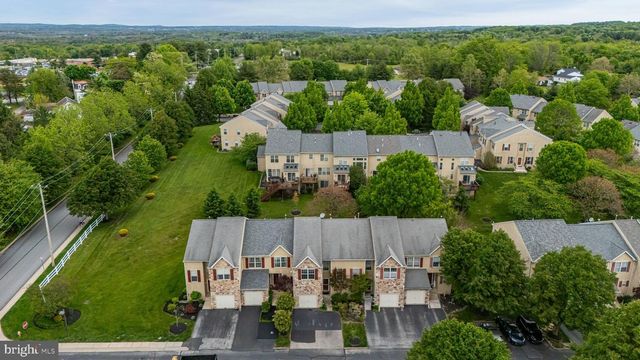 80 CHADWICK CIR, Eagleville, PA 19403