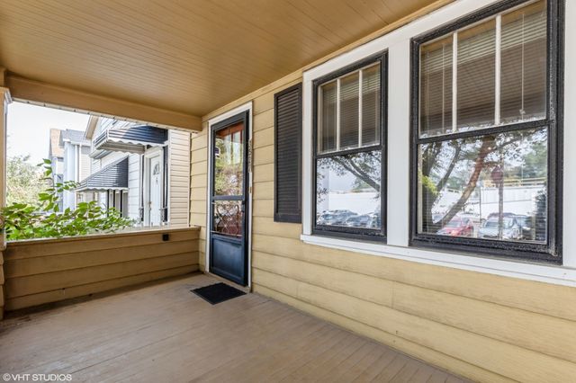 3527 N Kostner Avenue, Chicago, IL 60641