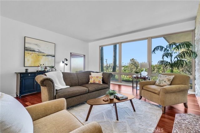 5008 Myrtle Ave., Riverside, CA 92506