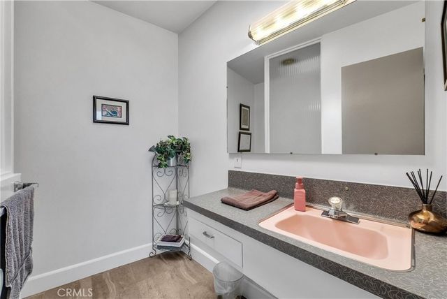 5008 Myrtle Ave., Riverside, CA 92506