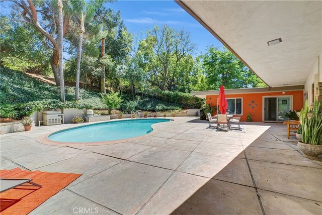 5008 Myrtle Ave., Riverside, CA 92506