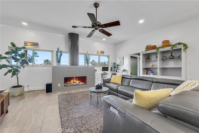 5008 Myrtle Ave., Riverside, CA 92506