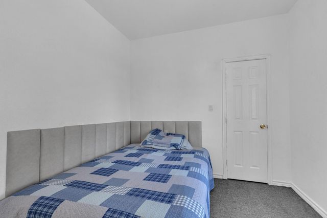 114 Crepe Myrtle PKWY, Elgin, TX 78621