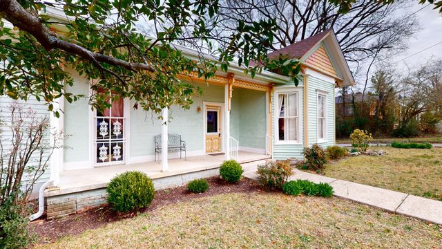709 Belmont Ave, Shelbyville, TN 37160