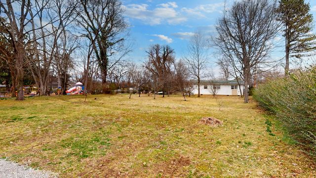 709 Belmont Ave, Shelbyville, TN 37160