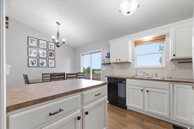2653 E Spring Hill Ct, Goddard, KS 67052