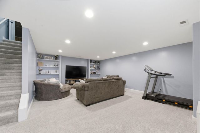 2653 E Spring Hill Ct, Goddard, KS 67052