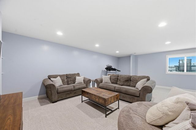 2653 E Spring Hill Ct, Goddard, KS 67052