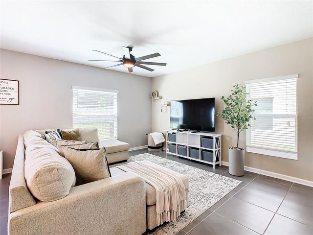 1042 JOHN JACOB ROAD, Davenport, FL 33837