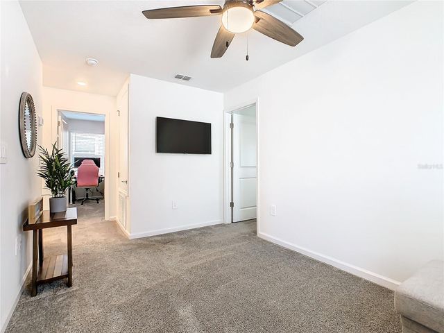 1042 JOHN JACOB ROAD, Davenport, FL 33837