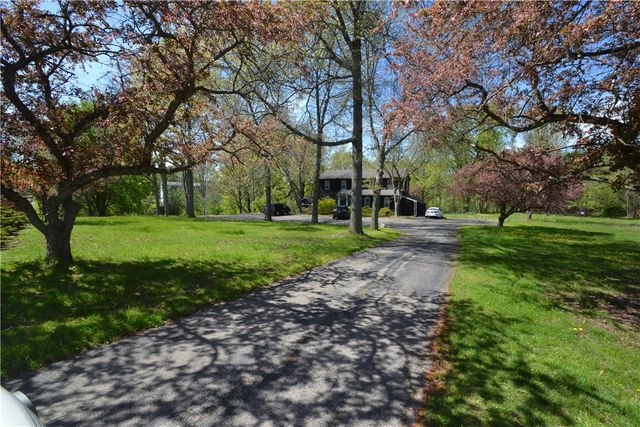 1561 Paddy Lane, Macedon, NY 14502