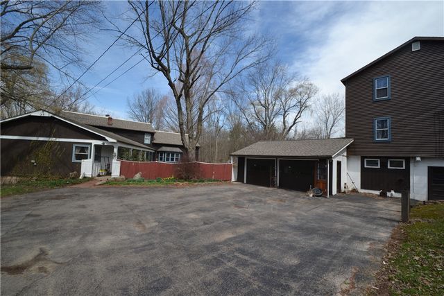 1561 Paddy Lane, Macedon, NY 14502