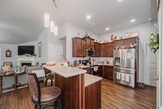 300 VINCENT STREET, Alabaster, AL 35007