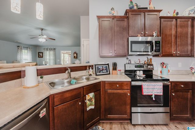 300 VINCENT STREET, Alabaster, AL 35007