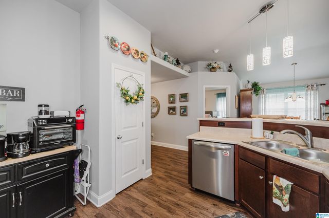 300 VINCENT STREET, Alabaster, AL 35007