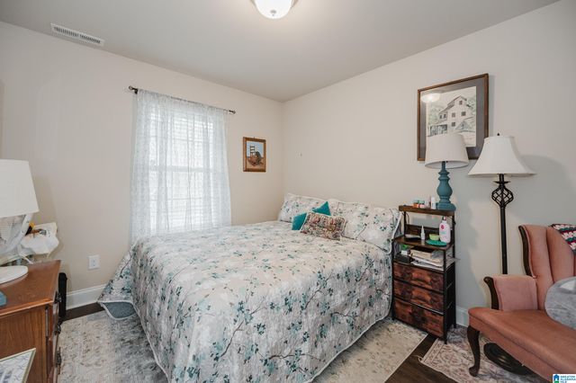 300 VINCENT STREET, Alabaster, AL 35007