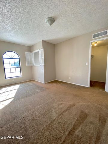 3225 ISLA BANDERAS Way, El Paso, TX 79925