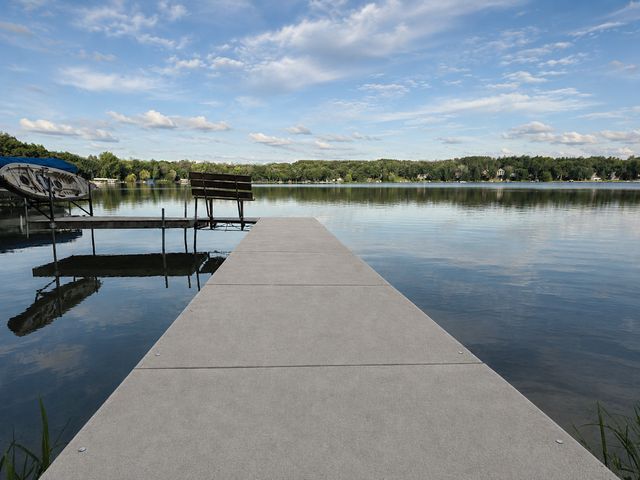 11567 42nd Street SE, Clear Lake, MN 55319