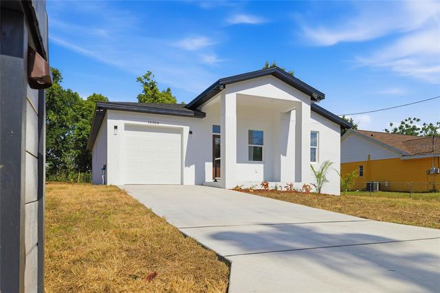 15304 16TH STREET, Dade City, FL 33523