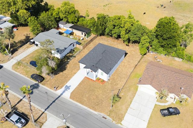 15304 16TH STREET, Dade City, FL 33523