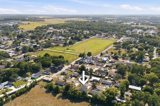 15304 16TH STREET, Dade City, FL 33523