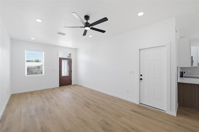 15304 16TH STREET, Dade City, FL 33523