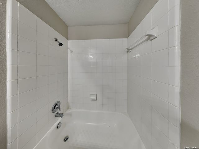 231 Cardinal Way, San Antonio, TX 78253