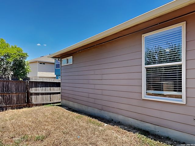 231 Cardinal Way, San Antonio, TX 78253