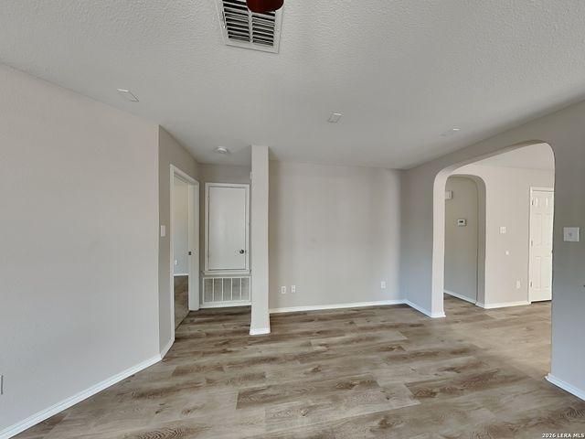231 Cardinal Way, San Antonio, TX 78253