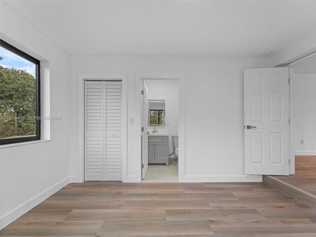 14545 Garden Dr, Miami, FL 33168