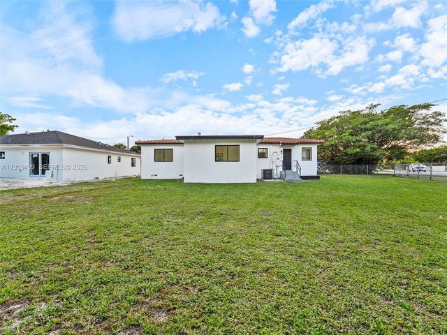 14545 Garden Dr, Miami, FL 33168