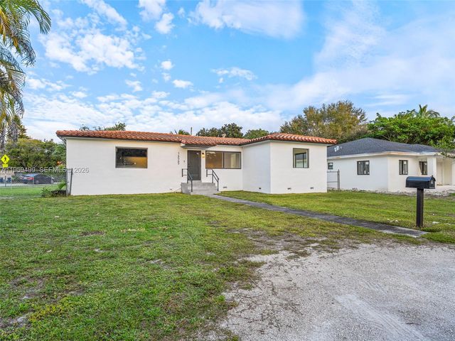 14545 Garden Dr, Miami, FL 33168
