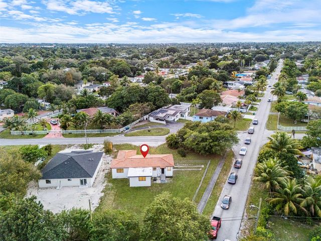 14545 Garden Dr, Miami, FL 33168