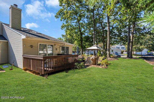 47 Cherrywood Circle, 147, Brick, NJ 08724